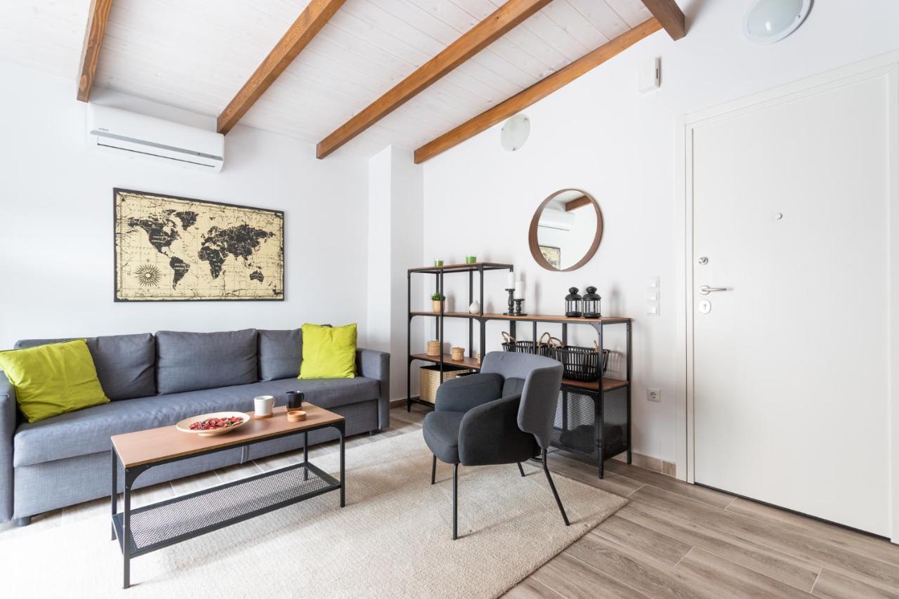 Modern City Center Loft Янина Екстериор снимка