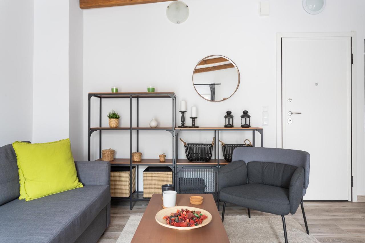 Modern City Center Loft Янина Екстериор снимка